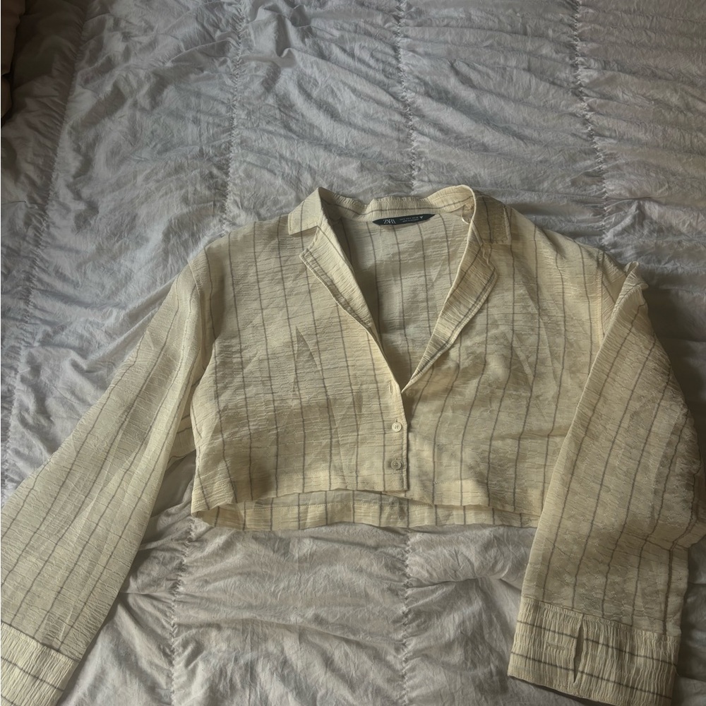 Zara Cropped Striped Cream Cropped Blouse